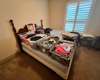 Queen mahogany bed set