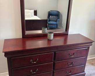 Queen Sleigh Bed Bedroom set (Bed, dresser w mirror, Chest and 2 night stands(Not pictured))                    Dresser: 61"L 18.75"D 34.25"T , w mirror 72.25"T