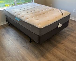 Sealy Posturepedic Full Bed  mattress, box spring and frame