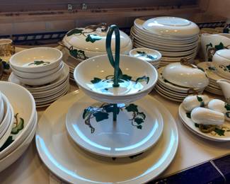 Metlox Poppytrail Ivy dishes - Large set!