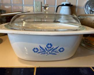 Large Corningware cassarole dish