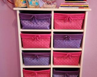 Many apologies, our client removed the fan after pics were taken. It is not for sale.