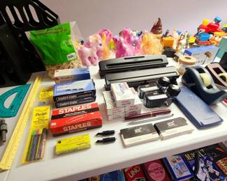 Many apologies, our client removed the Monte Blanc Pen after pics were taken. It is not for sale.