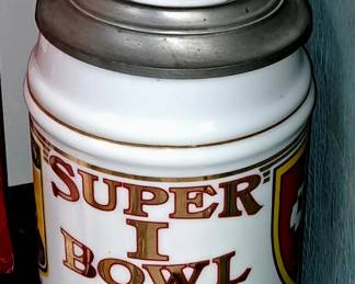 1/2 OFF ALL REMAINING ITEMS SATURDAY!!
Large 2 Day New Years Estate Sale!! Large selection of antiques, primitives and collectibles!!