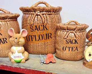 Lefton kitchen canister set