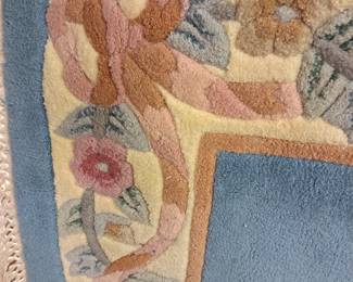 Rugs. Area rug 5' x 8'