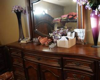 dresser with mirror