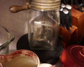 Dazey butter churn