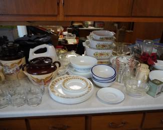 Corelle dishes, Corning Ware, Pyrex, more kitchen