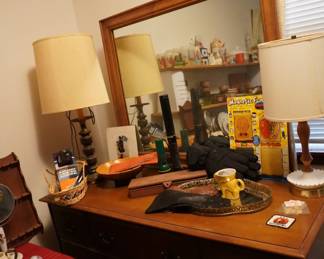 dresser with mirror