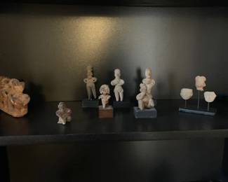 Small Pre-Columbian figures, unauthenticated