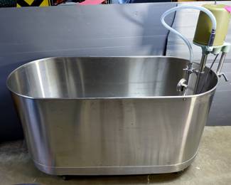 Whitehall Manufacturing Stainless Steel Rolling 110 Gal Hydrotherapy Tub, Model S-110-04, 33" x 60.5" x 25"