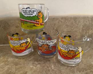 1987 Garfield McDonald’s Glass Coffee Mugs