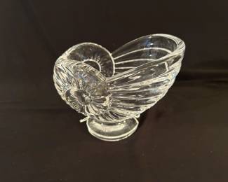 Vintage crystal nautilus ash tray