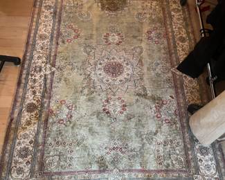 2' x 2'9" silk rug