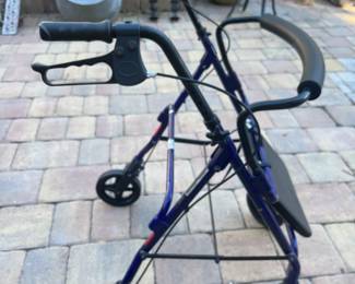 Walker w/seat