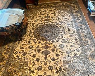 6' x 9' silk rug