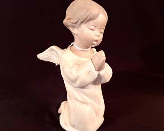 Lladro Praying Angel - matte finish