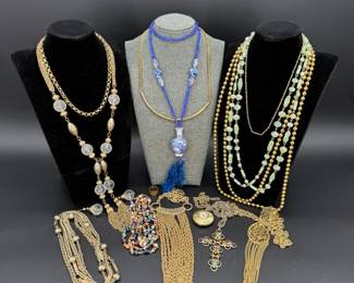 Vintage 60s/70s Gold Tone Fashion Jewelry - Coro, Lucerne