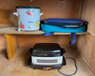 Vintage Kitchen Carry In Trio - Pyrex