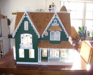 Doll House with Lots of Accessories - Very Large and Nice