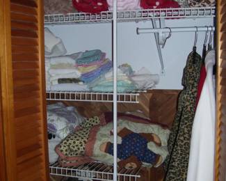LOTS & LOTS of Blankets, Linens and Other Textiles