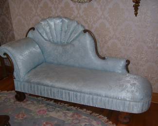 Antique Fainting Couch