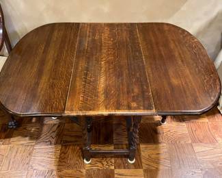 Vintage Solid Oak Drop leaf Dining Table & 4 chairs