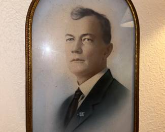 Vintage convex glass frame Photo of Man