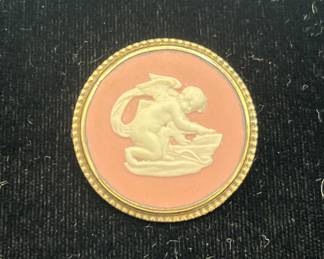 14k Gold Wedgwood Brooch