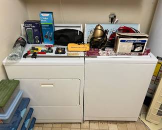 Kitchen Aid Washer & Dryer