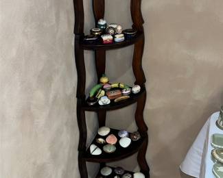 Vintage 4-tier corner shelf