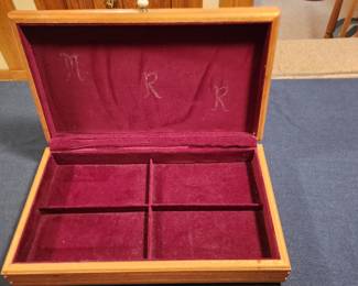 Inside of box from previous picture