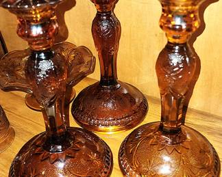 Tiara vintage daisy sandwich amber glass candlesticks