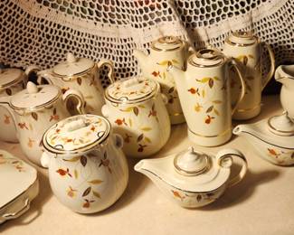 Jewel Tea Autumn Leaf Miniatures Collection