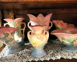 VINTAGE Hull Art Vase USA Magnolia Pottery Excellent Condition