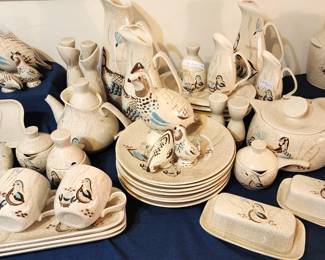 Red Wing Bob White Dishes