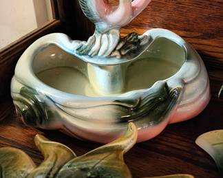 HULL -- POTTERY PLANTER Duck