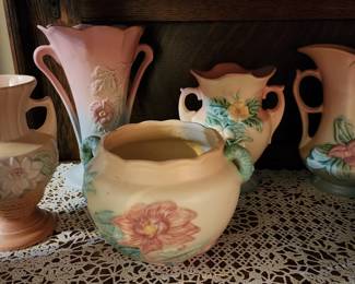 VINTAGE Hull Art Vase USA Magnolia Pottery Excellent Condition