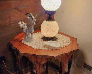 FENTON MILK GLASS Double Globe GWTW Style LAMP 