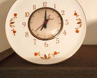Jewel Tea Round Clock