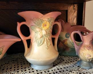 VINTAGE Hull Art Vase USA Magnolia Pottery Excellent Condition