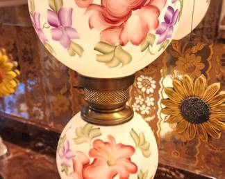 Vintage Lamp Victorian Parlor Gone with the Wind Lamp Hand Painted