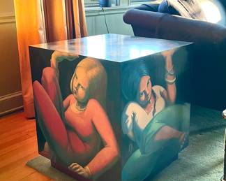 Coloratura cube table