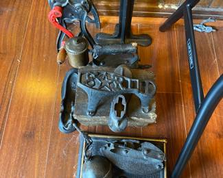 Mixture of all metal items 