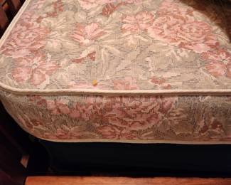 Full mattress & box springs