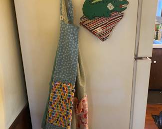 Kitchen - aprons & more