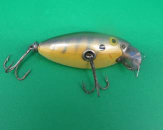 Lot 105. Vintage True Temper Crippled Shad Perch