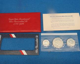 Lot 408. U.S. Bicentennial Silver Uncirculated Set containing 40% silver quarter, half, and dollar coins