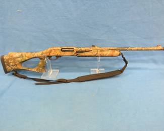 Lot 26. Remington 870 Super Magnum 12-gauge pump shotgun. SN RS48410V